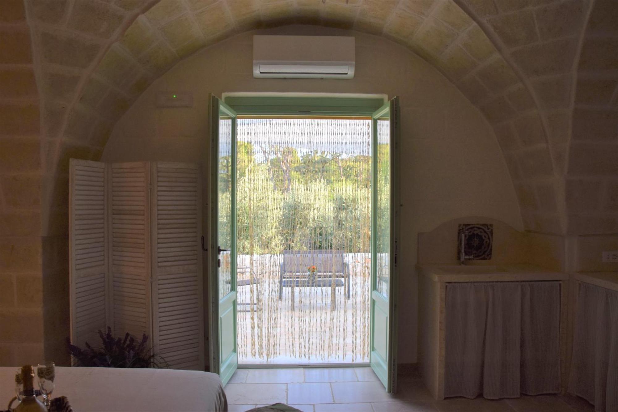 I Trulli Del Tupparello Panzió Fasano Kültér fotó
